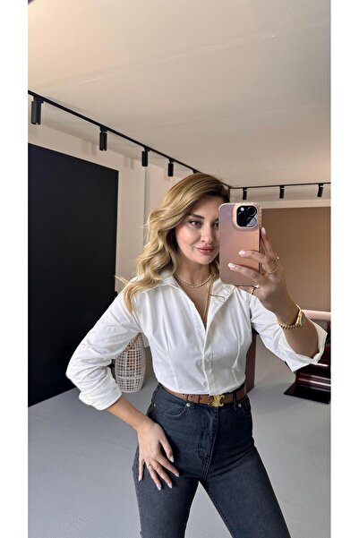 Sezgi Tekin قميص أبيض بقصة ضيقة من سلسلة خاصة