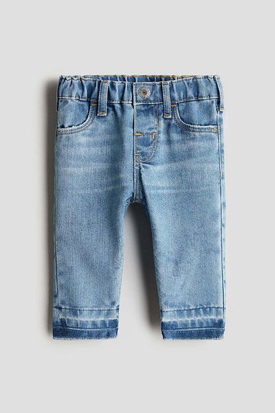 H&M جينز بجيب على شكل قلب
