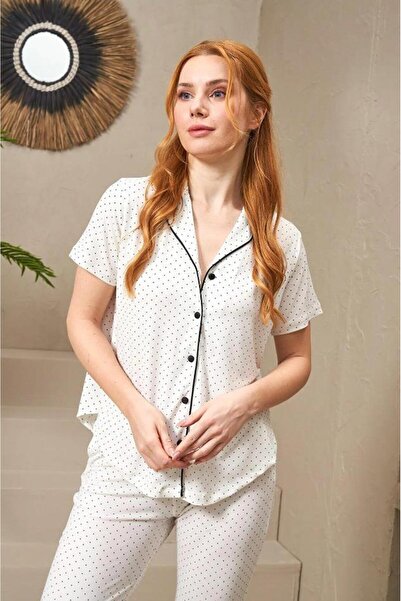 PJS 25118 Жіночий піжамний комплект з коротким рукавом та ґудзиками
