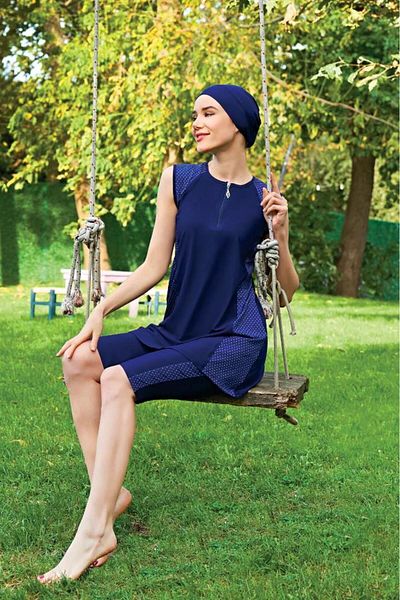 Ruko Maio 2428-4 Polka Dot Hijab Swimsuit - 0 Sleeve Lycra, Water Repellent and Quick-Drying Fabric