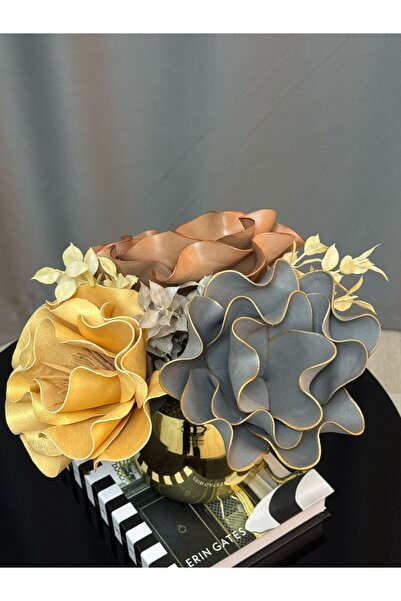 MY LOVE ÇİÇEKÇİLİK Gold Metal Vazoda 3'Lü Dekoratif Yapay Çiçek