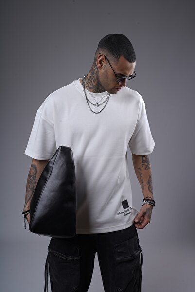 Butik TREND WE Μπλουζάκι με λαιμόκοψη με στάμπα διπλής όψης από ύφασμα Oversize Fit