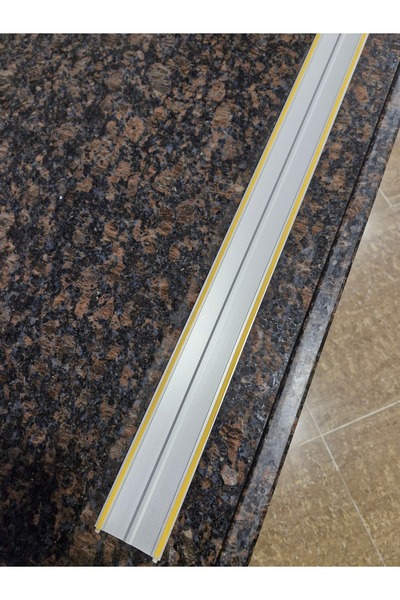 ORSAYAPI Parke Eşik Çıtası 6 Cm Genişliğinde Kendinden Silikonlu Yapışkanlı Alüminyum Profil 90 Cm/3 Adet.