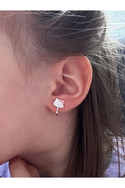 Mila Lumiere White Cat Magnet Children's Earrings