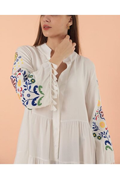 AYASOFYA OTANTIK Γυναικείο Λευκό Φόρεμα με Πομπον με Κέντημα με Λεπτομέρεια