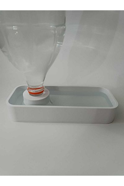 Shan Pet Water Bowl with Reservoir