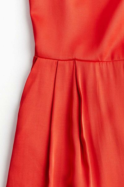 H&M جمبسوت مفتوح الظهر