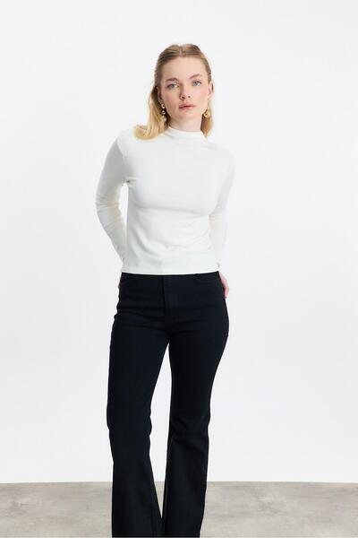 Rays 2069 Model Ecru Half Throat Bady