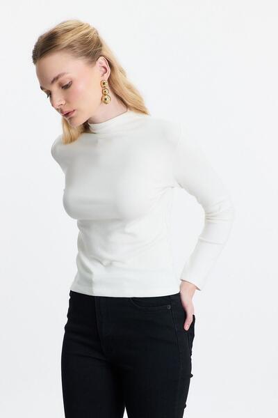 Rays 2069 Model Ecru Half Throat Bady