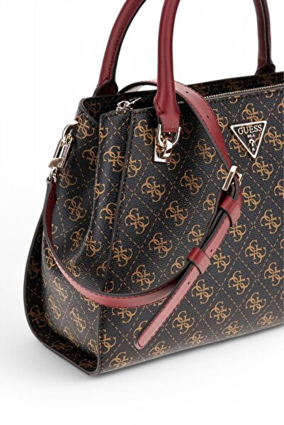 Guess Dámská taška přes rameno Noelle Brown HWQL7879070