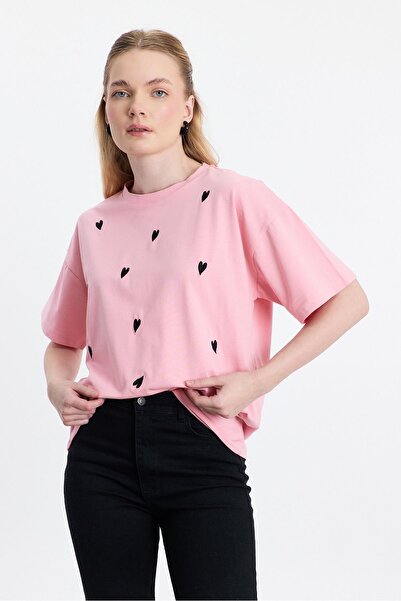 Rays 2150-11 Tricou cu guler rotund brodat cu inimă roz