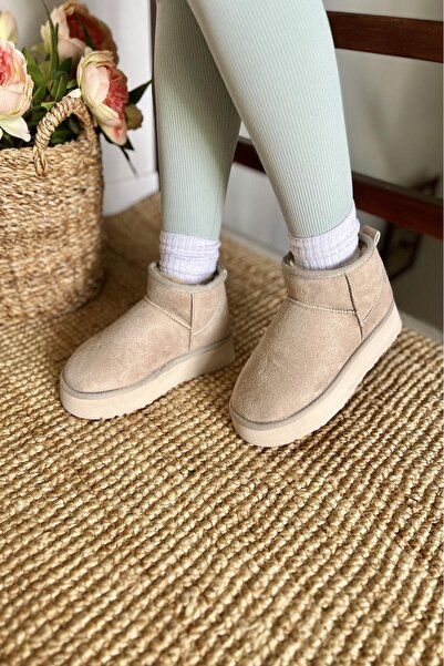 Comely shoes Mini  Bej Süet İçi Kürklü Kalın Taban kadın bot