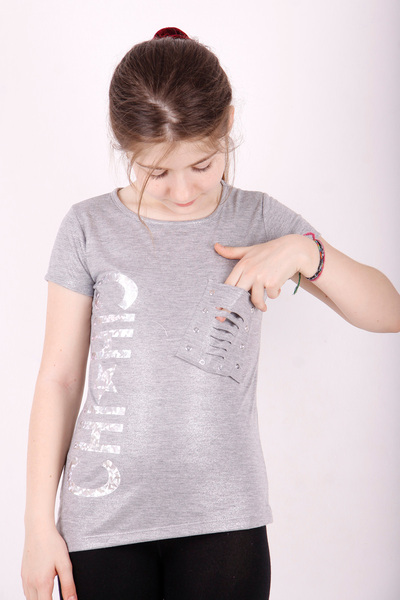 Toontoy Μπλουζάκι για κορίτσια Yıldız με τύπωμα - Λεπτομέρεια κομμένη τσέπη