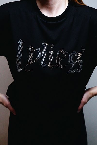 Sekizbiraltı Tricou de damă negru cu imprimeu Lylies Stone Relaxed Fit