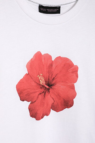 Quzu Colorful Hibiscus Floral Crop T-Shirt White