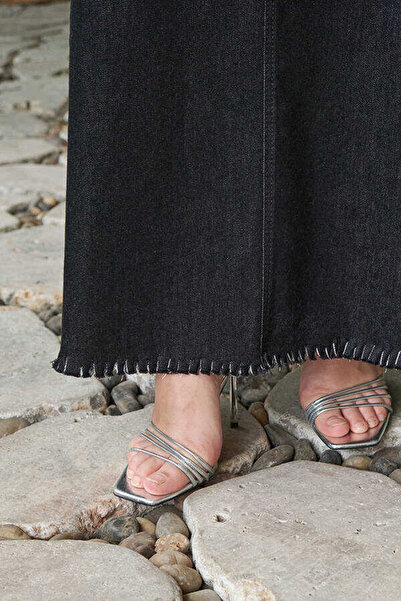 Neways 2252 Model - Denim Black Skirt, Tasseled