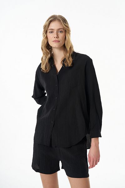 Quzu Cămașă neagră oversize texturată - cu buzunar