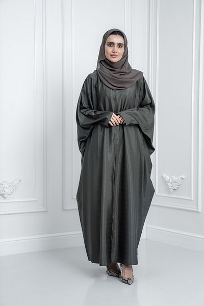 LAVİNİA Lavinia women Abaya with a Lavinia shimmer cape. Business green olive colour