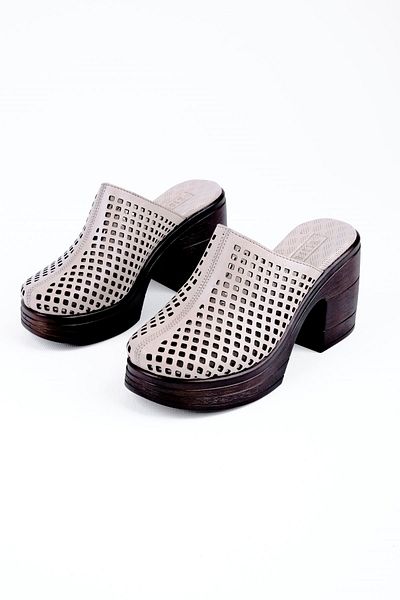 Lal Shoes & Bags Beige Colored Calins Women's Genuine Leather Perforated Clogs