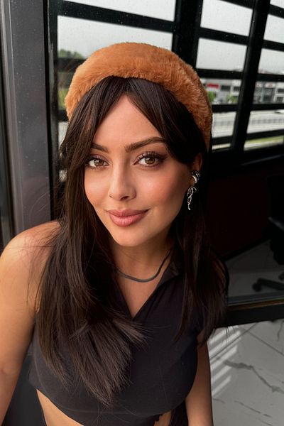 TAKIŞTIR Plush Brown Crown