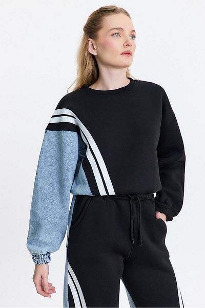 Rays Black Sweat - 5000 Jeans Detailed