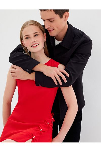 Koton Ärmelloses, schmal geschnittenes Mini-Abendkleid mit Steindetail und Schleife und Rundhalsausschnitt