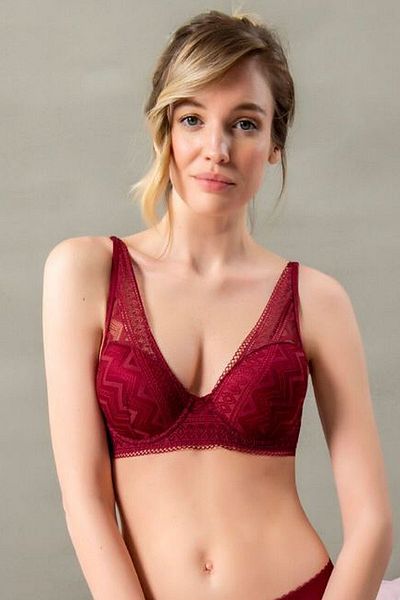 Magic Form 3748 Burgundy 85C Sutien din burete cu model în zig-zag