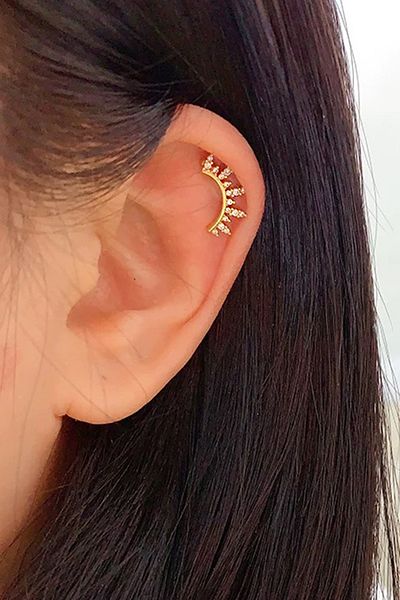 TAKIŞTIR Gold Color Stone Detailed Surgical Steel Tragus/ Cartilage Earring/Piercing (Single)