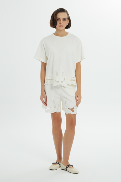 GİZİA Etek Ucu Desenli Ekru T-Shırt