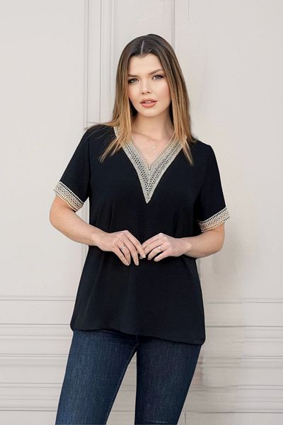 aytemas Laced Collar and Sleeve Blouse