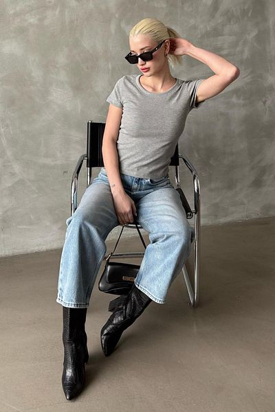 Madmext Graues Basic-Damen-T-Shirt mit breitem Kragen und Fittili Mg2293