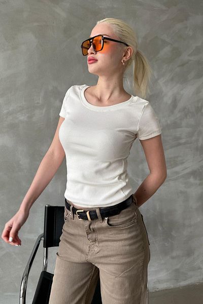 Madmext Weißes Basic-Damen-T-Shirt mit breitem Kragen und Fittili-Motiv Mg2293