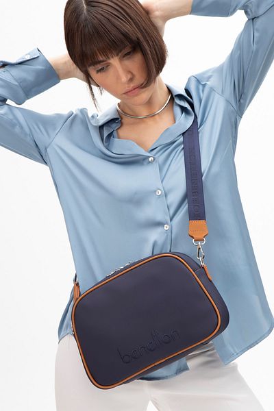 United Colors of Benetton Beneton Women's Shoulder Bag - Navy/Camel Bnt1590
