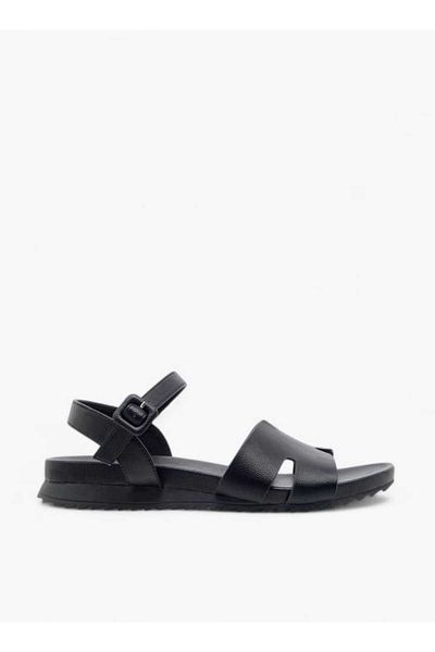Le Confort Textured Sandal with Pin Buckle Closure