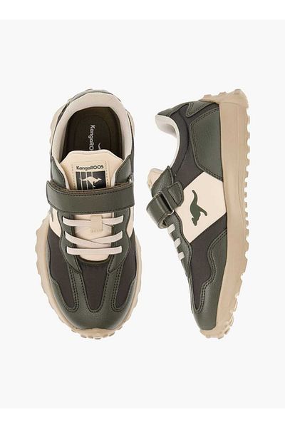Kangaroos حذاء رياضي للأولاد مزود بخطاف وحلقة للإغلاق
