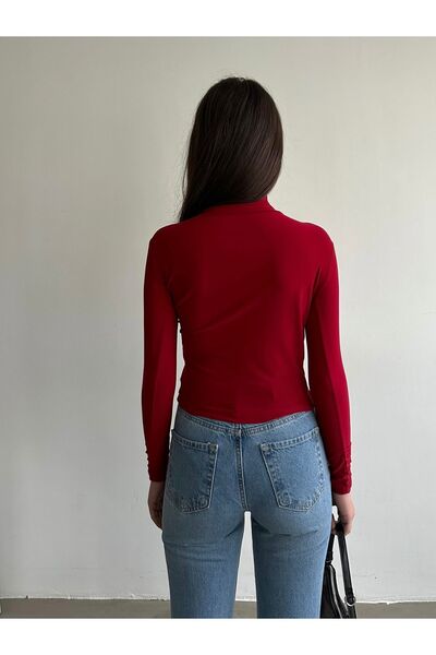 BEJNA Kadın Kırmızı Büzgü Detaylı Dik Yaka Sandy Bluz