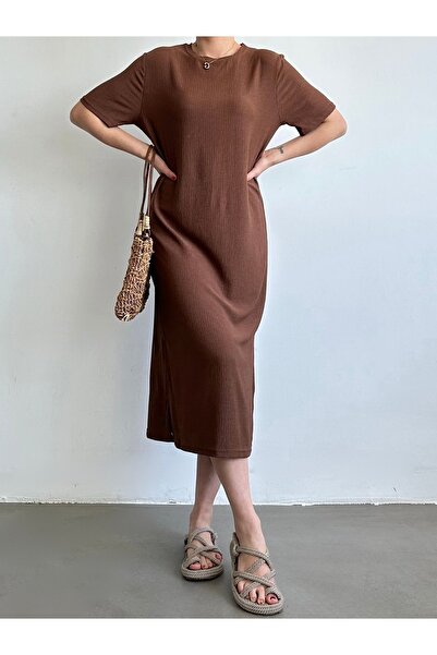BEJNA Hnědé pletené - ležérní letní šaty