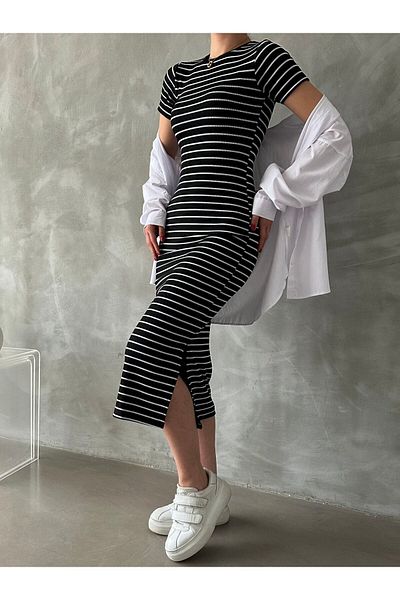 BEJNA Schwarzes, gestreiftes, dehnbares, langes Strickkleid mit Schlitz für Damen
