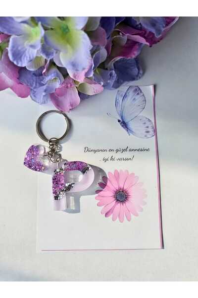 demirbasavm سلسلة مفاتيح إيبكسي مصنوعة يدويًا على شكل حرف P لعيد الأم