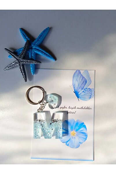 demirbasavm سلسلة مفاتيح إيبكسي مصنوعة يدويًا على شكل حرف M لعيد الأم