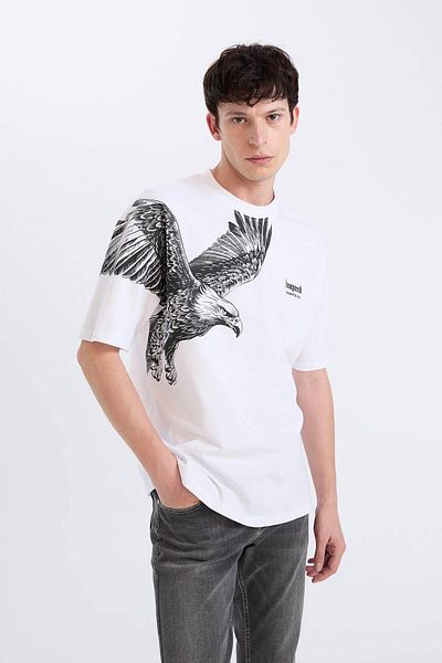 DeFacto Übergroßes, geräumiges, bedrucktes Kurzarm-T-Shirt mit Rundhalsausschnitt D9506AX25SP