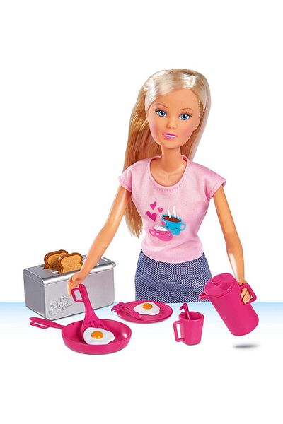 Simba Steffi Doll Serves Breakfast