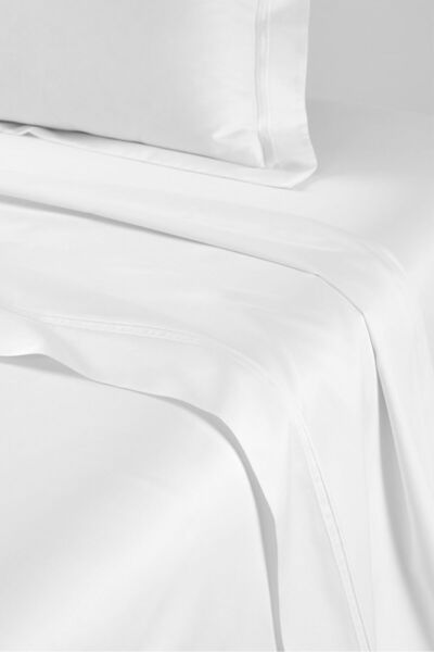 YVES DELORME ملاءة سرير Triomphe، من الساتان القطني العضوي الفاخر