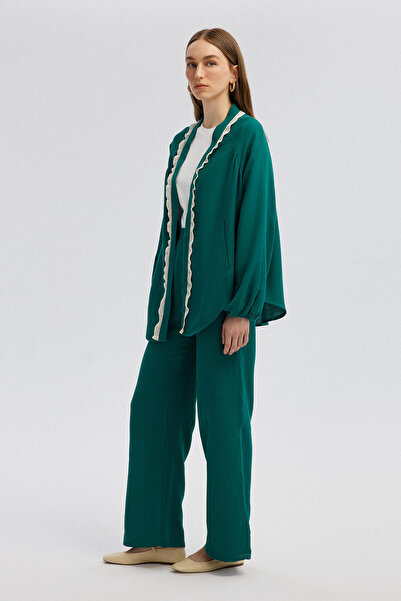 Touché Privé Lace Detailed Muslin Kimono Set