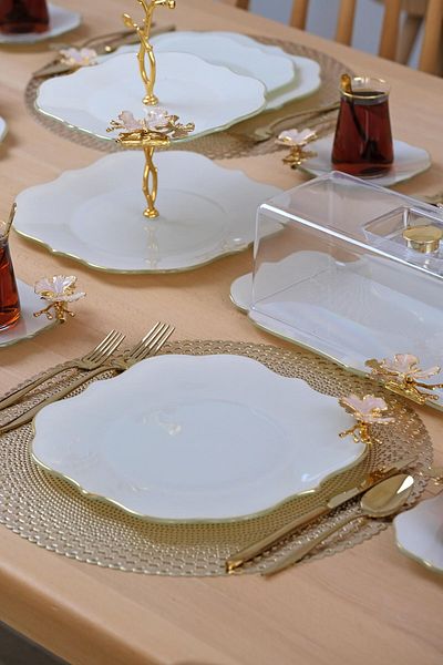Glore Dolmabahce Lotus Cream Gold Gilded Glass Serving Plate Set for 6 People