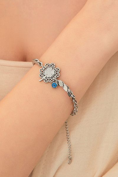 Fulla Moda Silvery Clover Sequin Chain Steel Bracelet