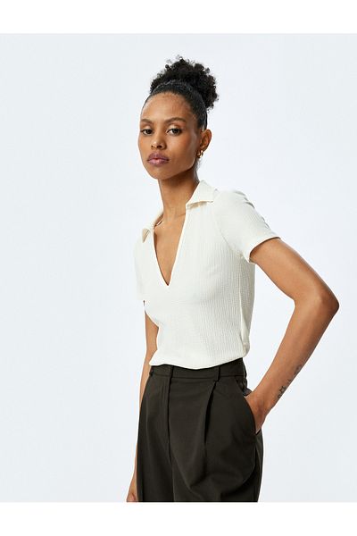 Koton Regular Fit Textured Short Sleeve V Polo Neck T-Shirt