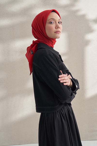 ARMANDA Κόκκινο κασκόλ Crepe Jacquard Q Dezen