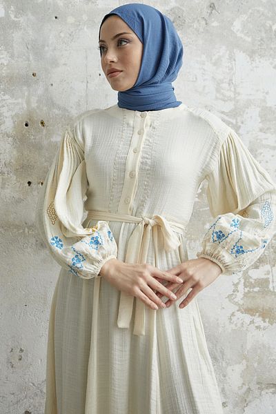 InStyle Seersucker Embroidered Sleeve Dress - Ecru