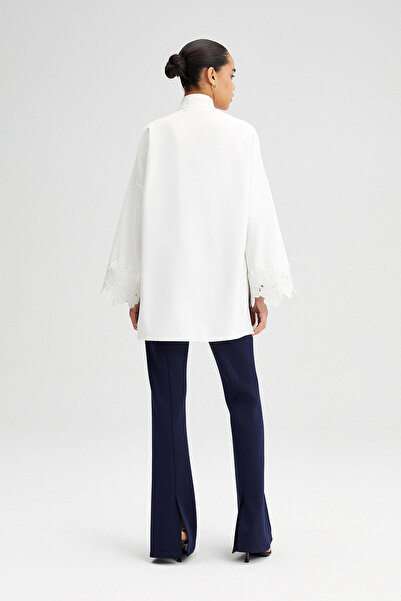 Touché Privé KRAJKOVÁ DETAILNÍ KOŠILE